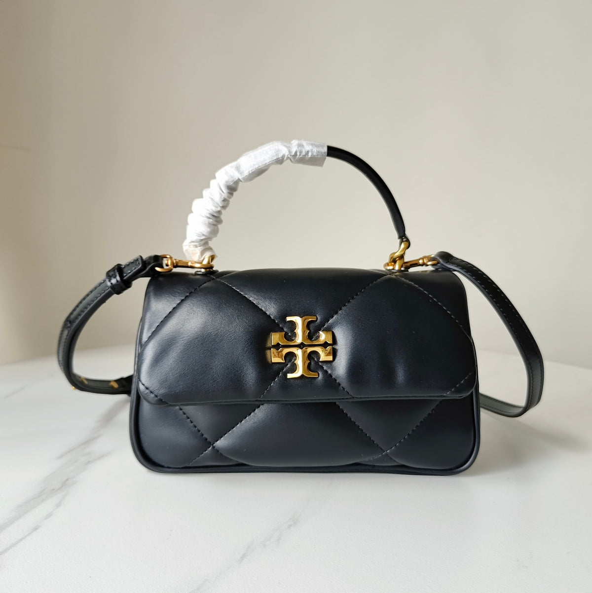 Bolso Lingge Acolchado Asa Superior Crossbody Hombro Mujer Cierre Dorado 2 Colores White Black