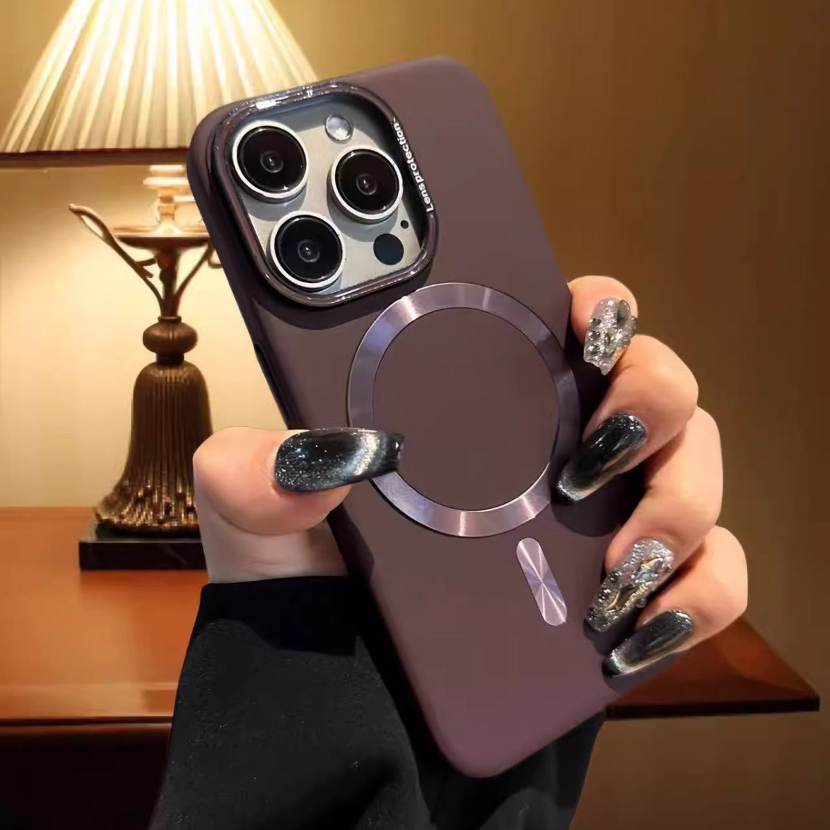 Funda Magnética Esmerilada para iPhone 12–16 Pro Max – PC, Cobertura Total, Anticaidas, 6 Colores