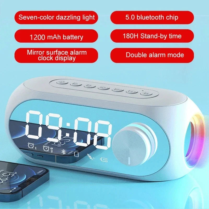 Bocina Bluetooth Portátil S8 – Reloj Despertador, Radio FM y Lámpara de Escritorio Todo en Uno